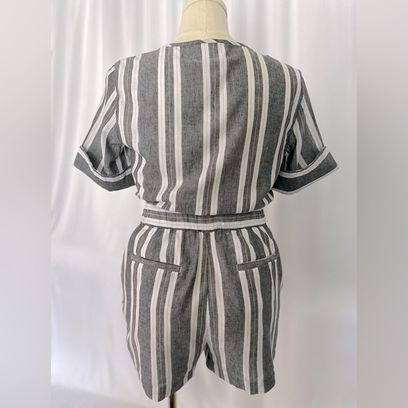 Banana Republic Striped Romper Tie Waist Short Sleeve (705) - Picture 3 of 13
